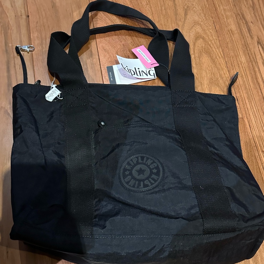 New Kipling Era Tote in Black